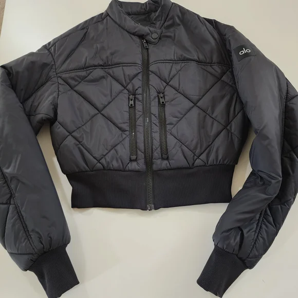 ALO Yoga snowrider puffer jacket - Picture 4 of 15
